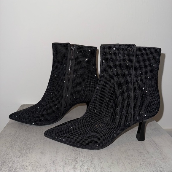 Michael Kors Rue Crystal Embellished Faux Suede Boots Size - 6 in women’s - Picture 4 of 6
